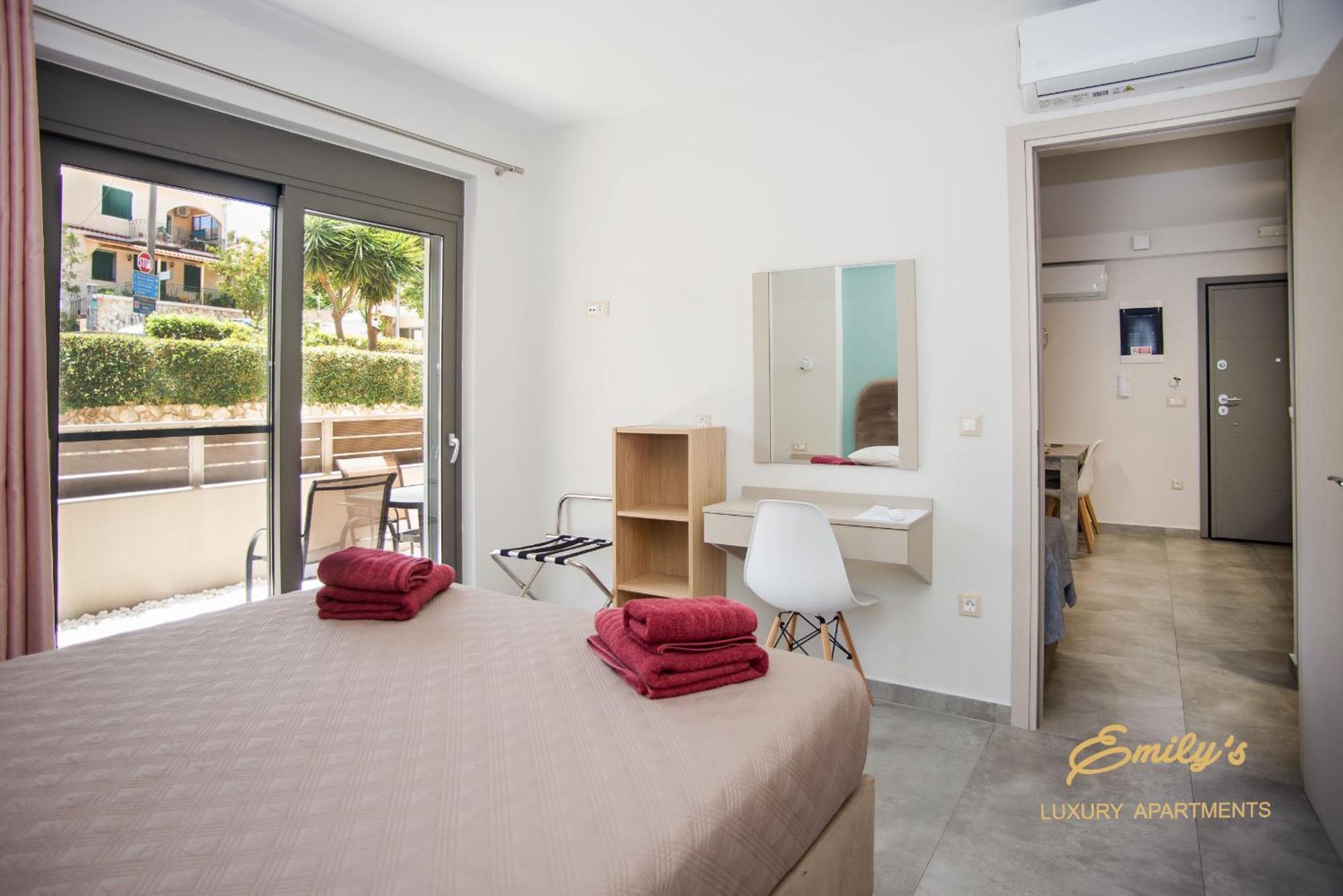 Emily'S Luxury Apartments Argostoli (Kefalonia) Exterior foto